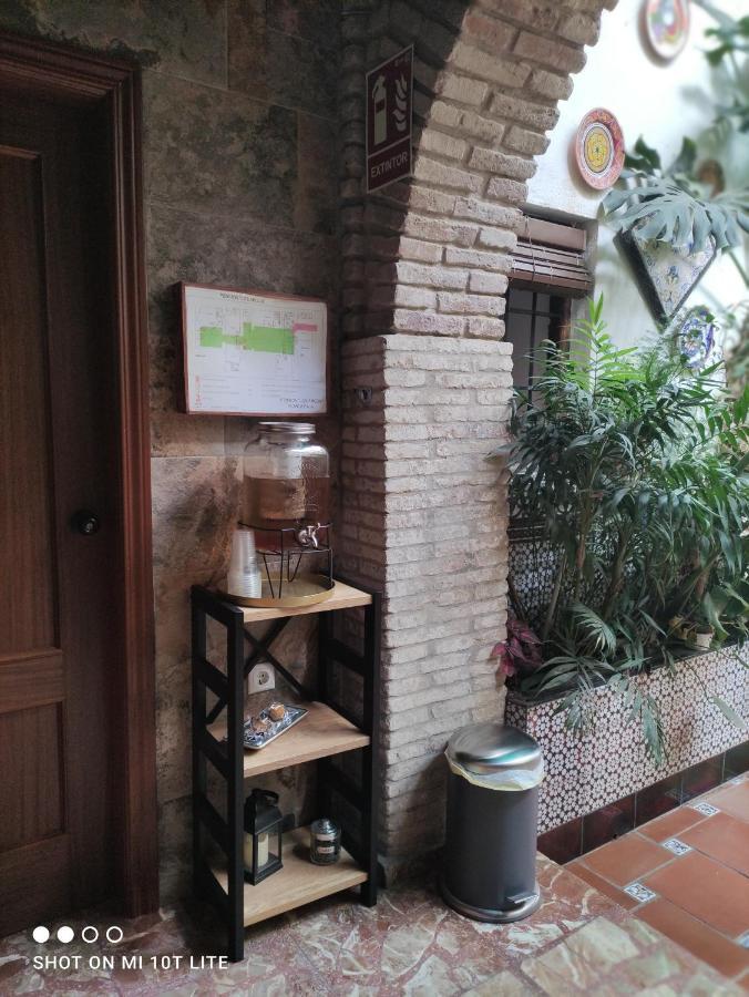 Pension Los Arcos Кордоба Екстериор снимка