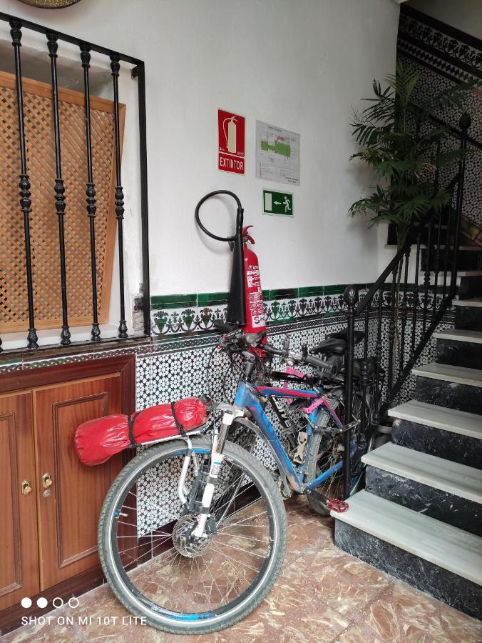 Pension Los Arcos Кордоба Екстериор снимка