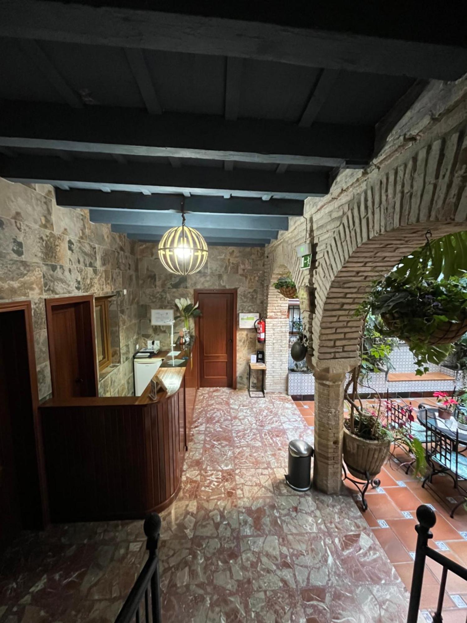 Pension Los Arcos Кордоба Екстериор снимка